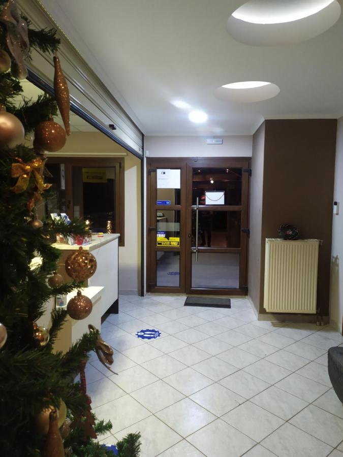 Smallhotel - Vevi Екстериор снимка