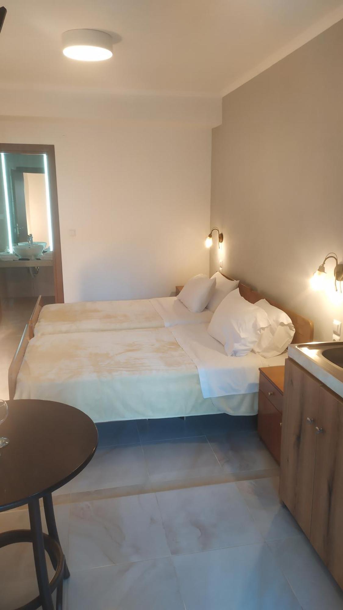 Smallhotel - Vevi Екстериор снимка