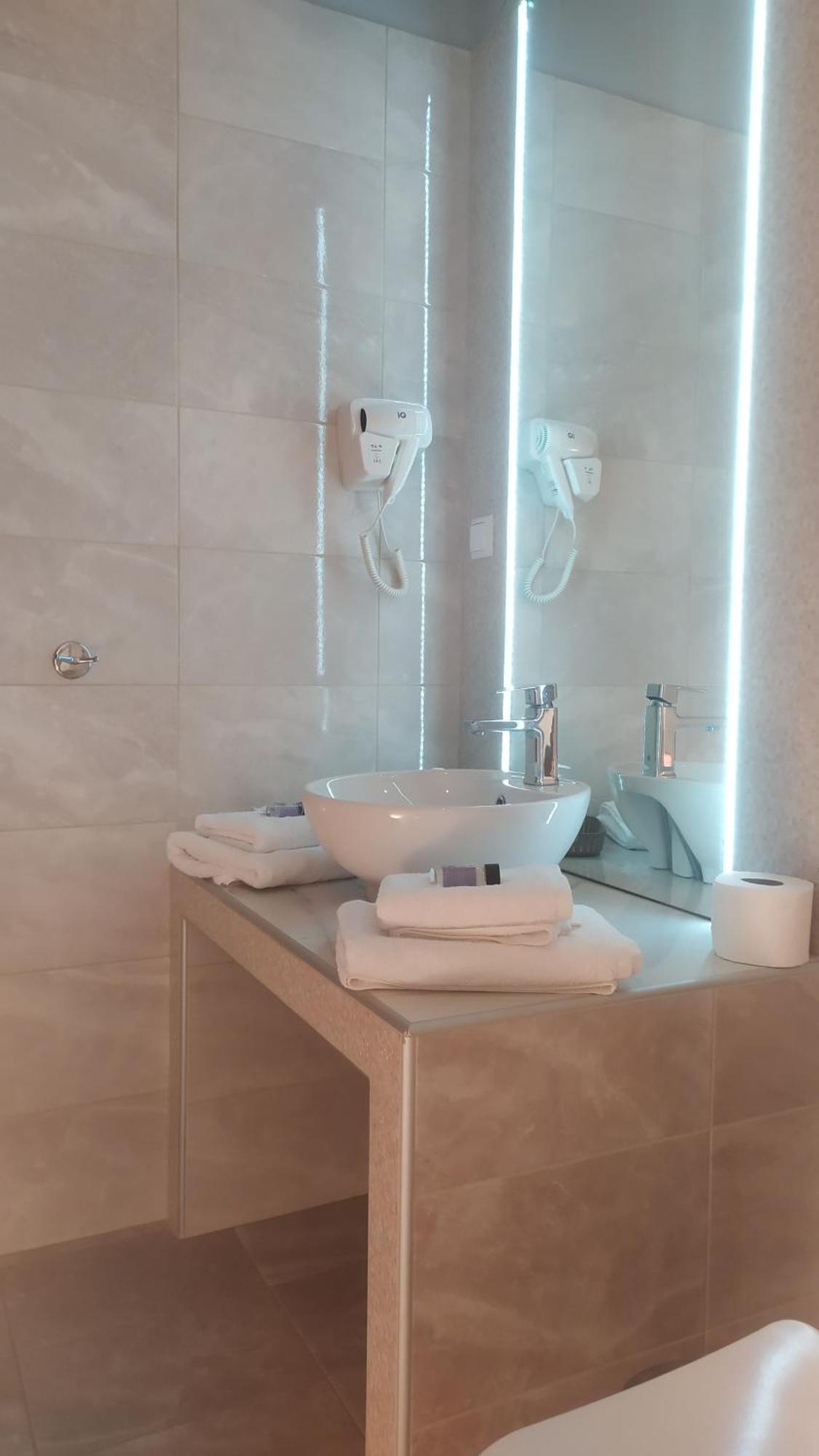 Smallhotel - Vevi Екстериор снимка