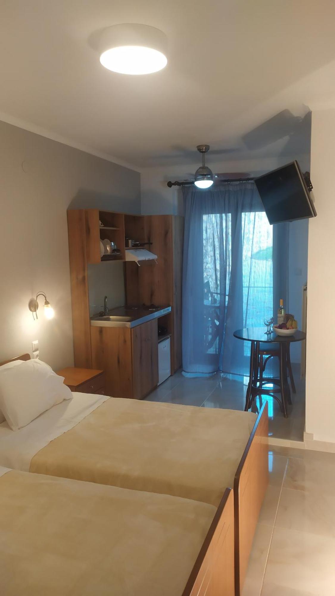 Smallhotel - Vevi Екстериор снимка